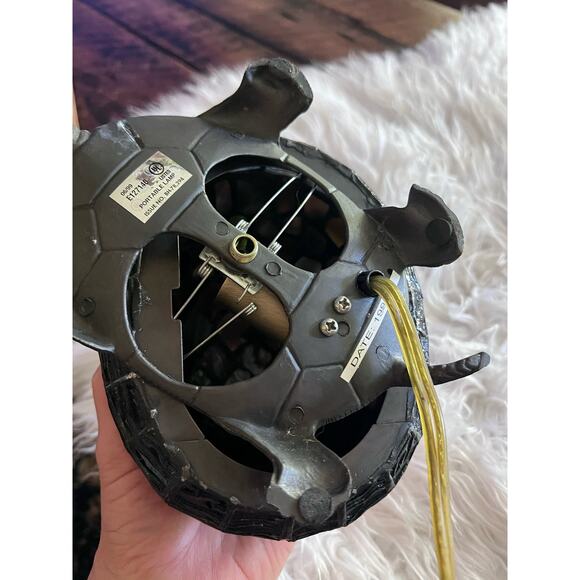 Tiffany Style Multicolored Leaded Stained Glass Tortoise/Turtle Lamp/Light - Picture 4 of 9